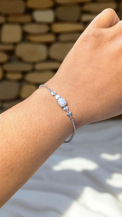 Sterling Silver 1.0ct Moissanite Heart-Link Bracelet – GRA Certified