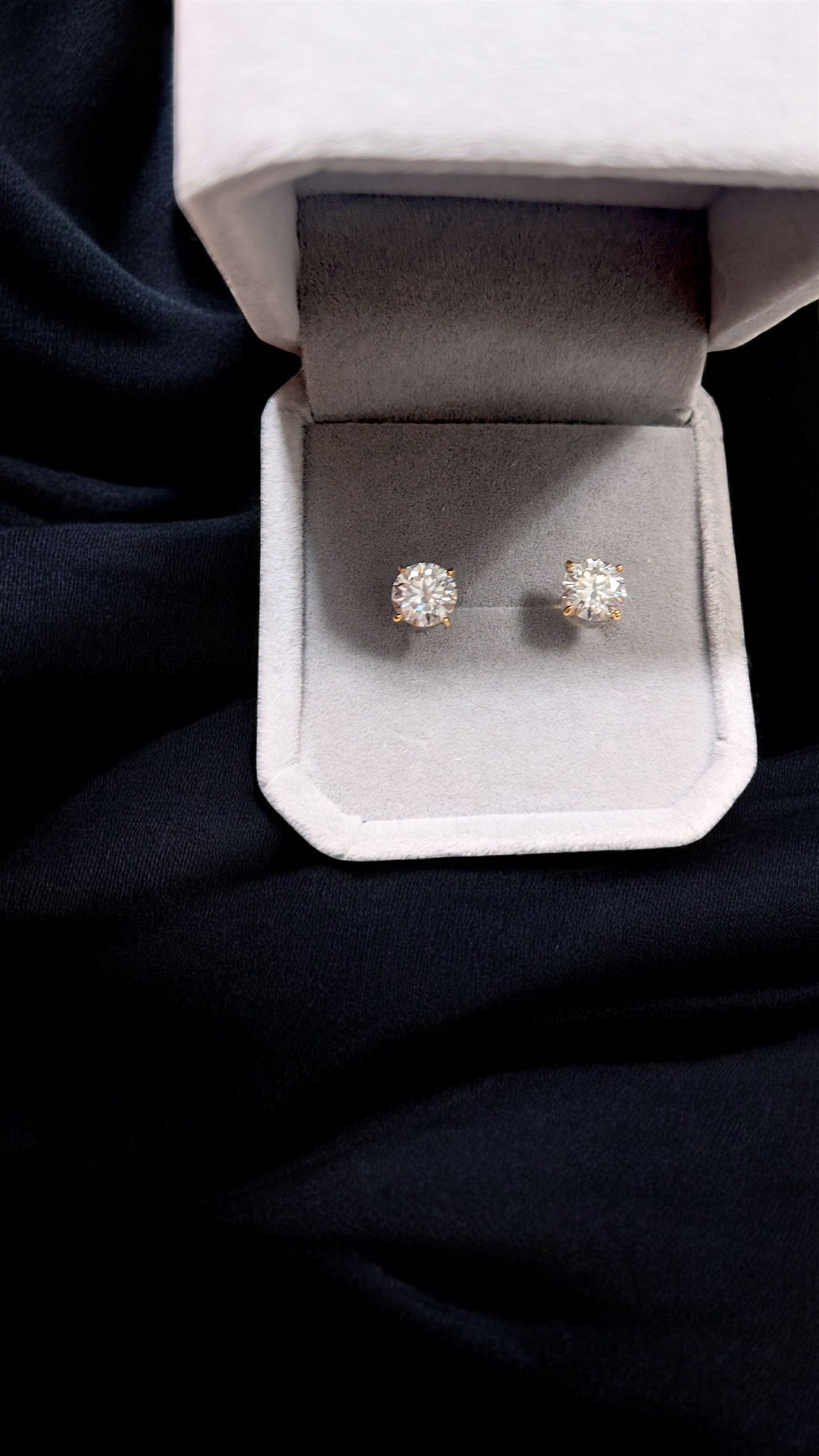 2.0 CT TW (1ct each)GRA Certified Moissanite Stud Earrings | Certified 14K Gold
