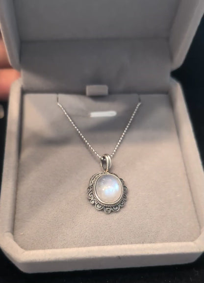 🌙Sterling Silver Moonstone Pendant Necklace | Vintage-Inspired Natural Gemstone🌙